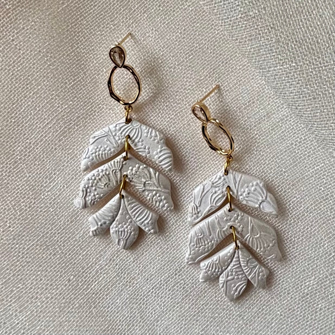 Evangeline - Pearl White Statement Earrings